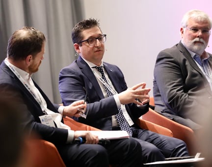 Image of Panos Mitrou talking at gas event.